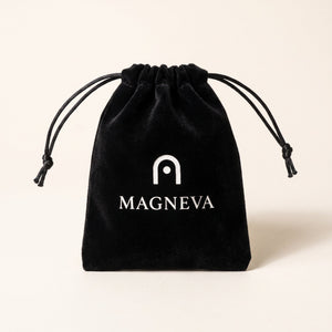 Magneva Velvet Ring Pouch